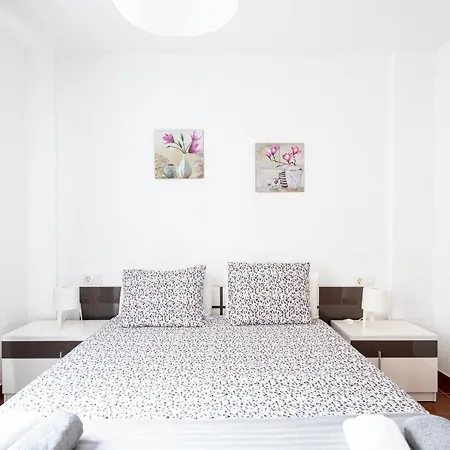 Home2book Callao Salvaje Terrace Duplex شقة *